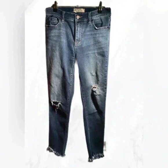 Free People distressed frayed mid rise trendy  medium wash ankle denim jean 26 - Picture 2 of 5